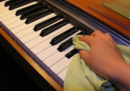 Nên bảo dưỡng đàn piano đúng cách theo định kỳ