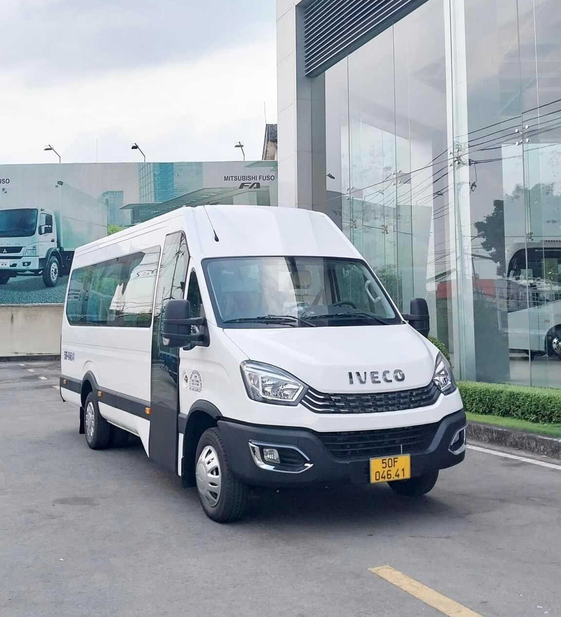 Thuê Xe 19 Chỗ Đi Công Tác: Giải Pháp Chuyên Nghiệp Cho Mọi Doanh Nghiệp