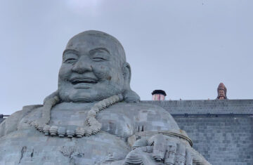 Tượng phật di lạc